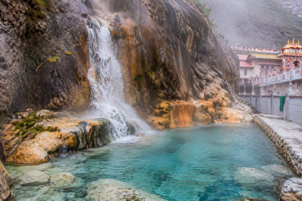 Tapt Kund natural hot water spring next to Badrinath Temple — a sacred stop for every yatri