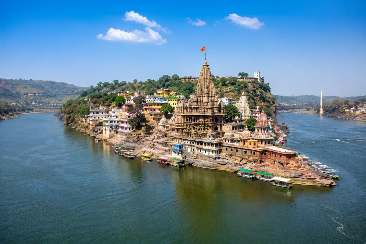 Omkareshwar Temple to MahakaleshwarDistance